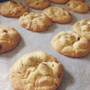 white chocolate chip cookies